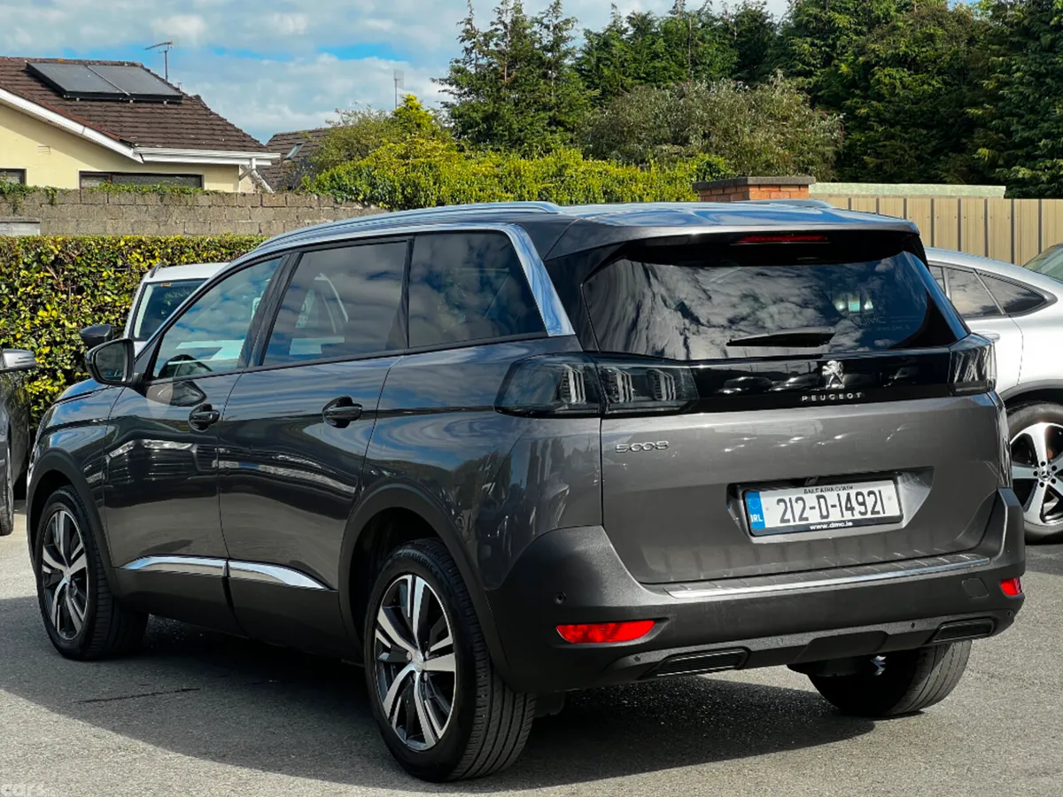Peugeot 5008 MPV, Diesel, 2021, Grey