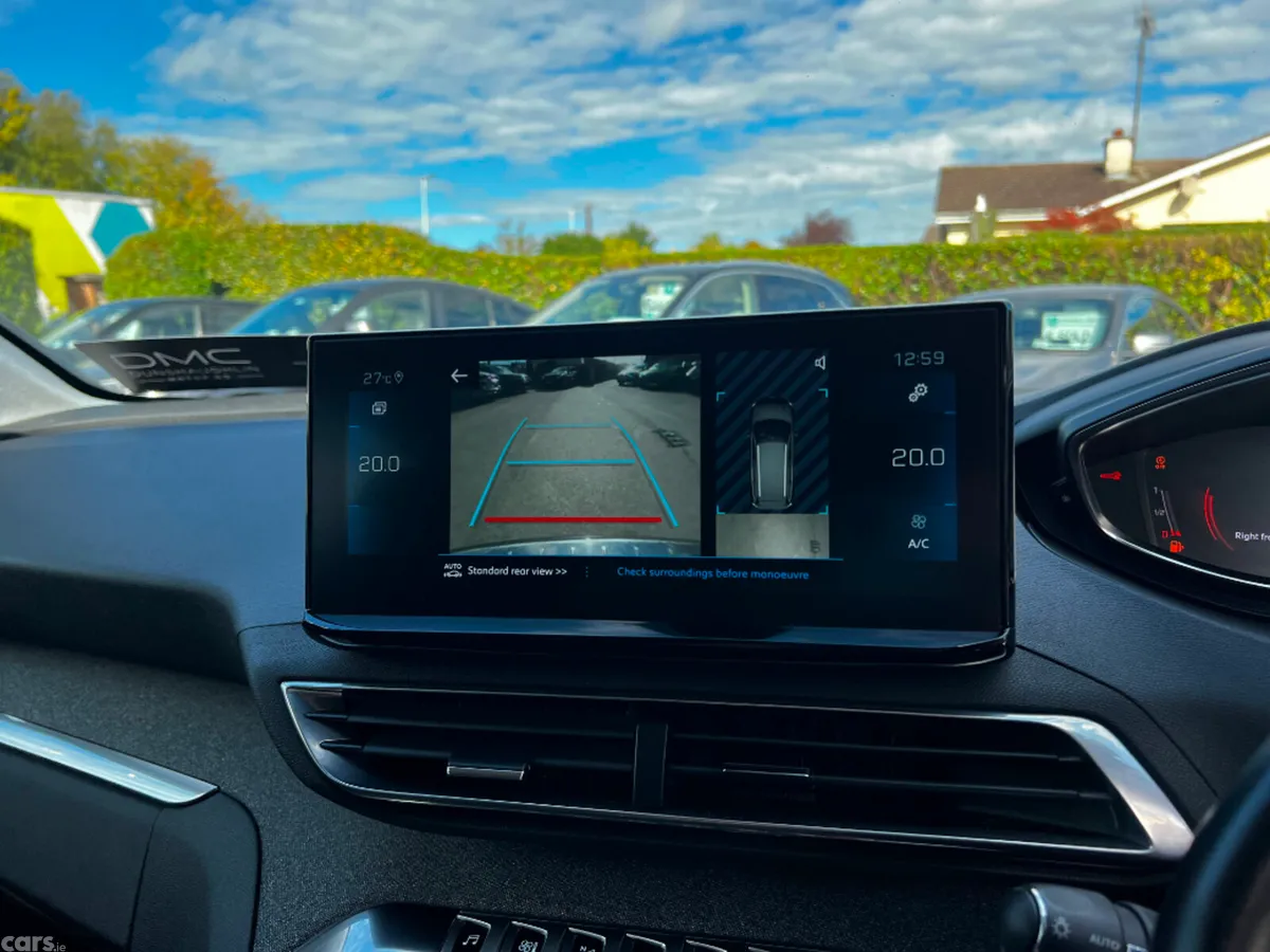 Peugeot 5008 MPV, Diesel, 2021, Grey