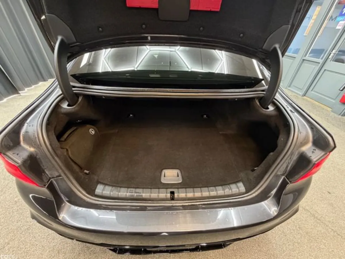 BMW 5-Series Saloon, Petrol Plug-in Hybrid, 2018, Grey