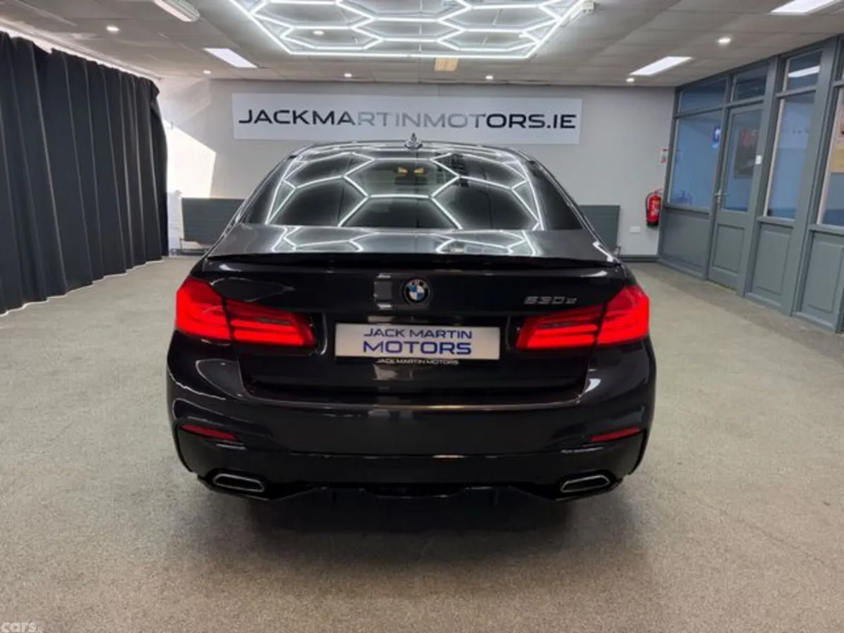 BMW 5-Series Saloon, Petrol Plug-in Hybrid, 2018, Grey