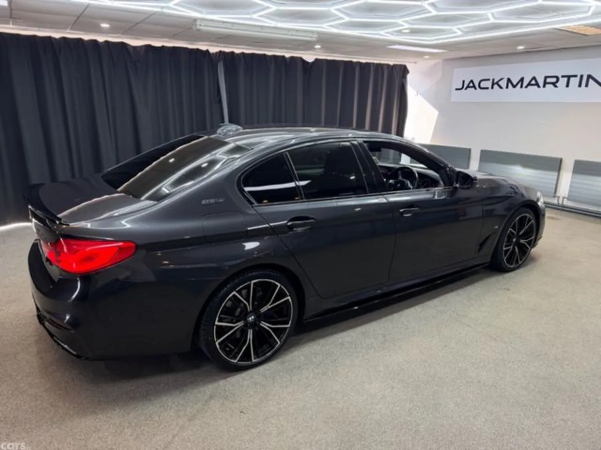 BMW 5-Series Saloon, Petrol Plug-in Hybrid, 2018, Grey