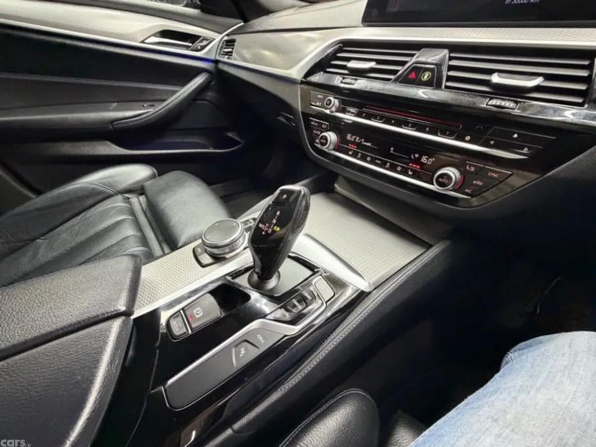 BMW 5-Series Saloon, Petrol Plug-in Hybrid, 2018, Grey
