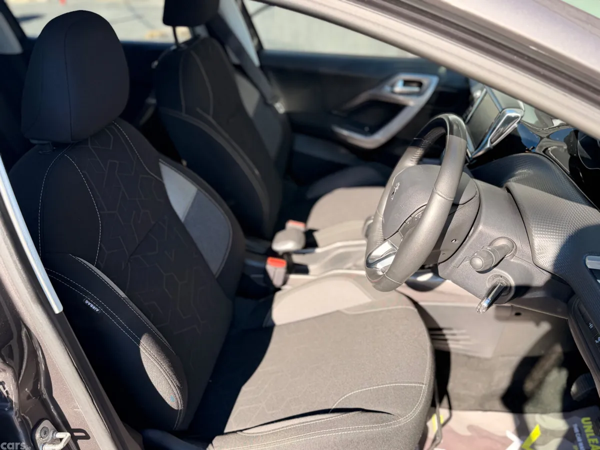 Peugeot 2008 Estate, Diesel, 2017, Grey