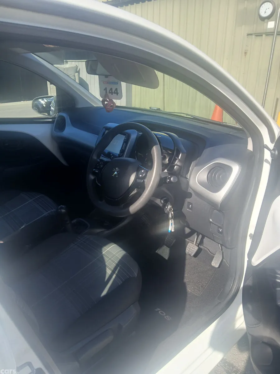Peugeot 108 Hatchback, Petrol, 2018, White