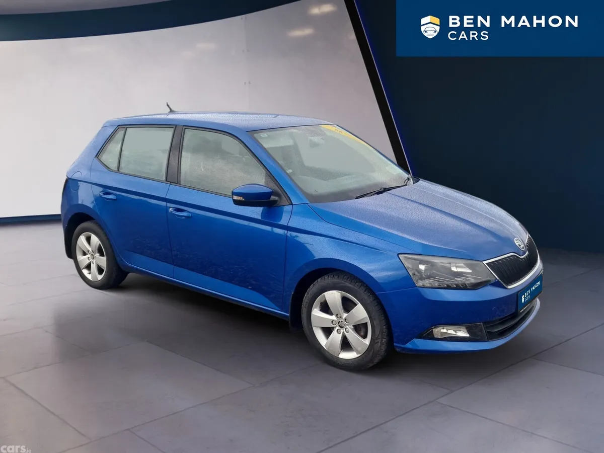 Skoda Fabia Hatchback, Petrol, 2017, Blue