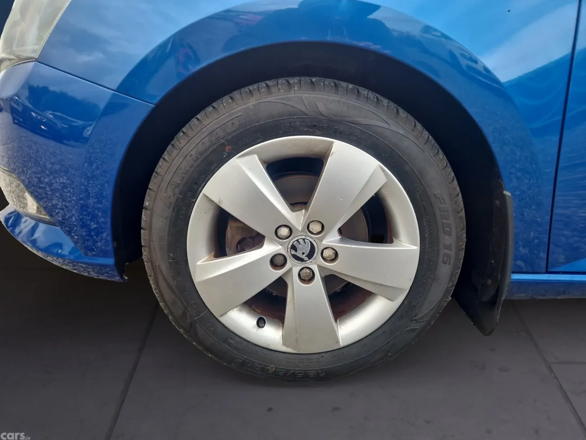 Skoda Fabia Hatchback, Petrol, 2017, Blue