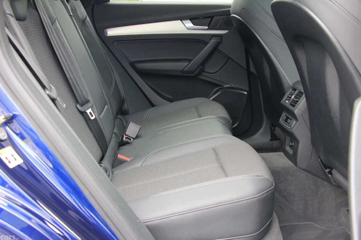 Audi Q5 SUV, Diesel, 2021, Blue