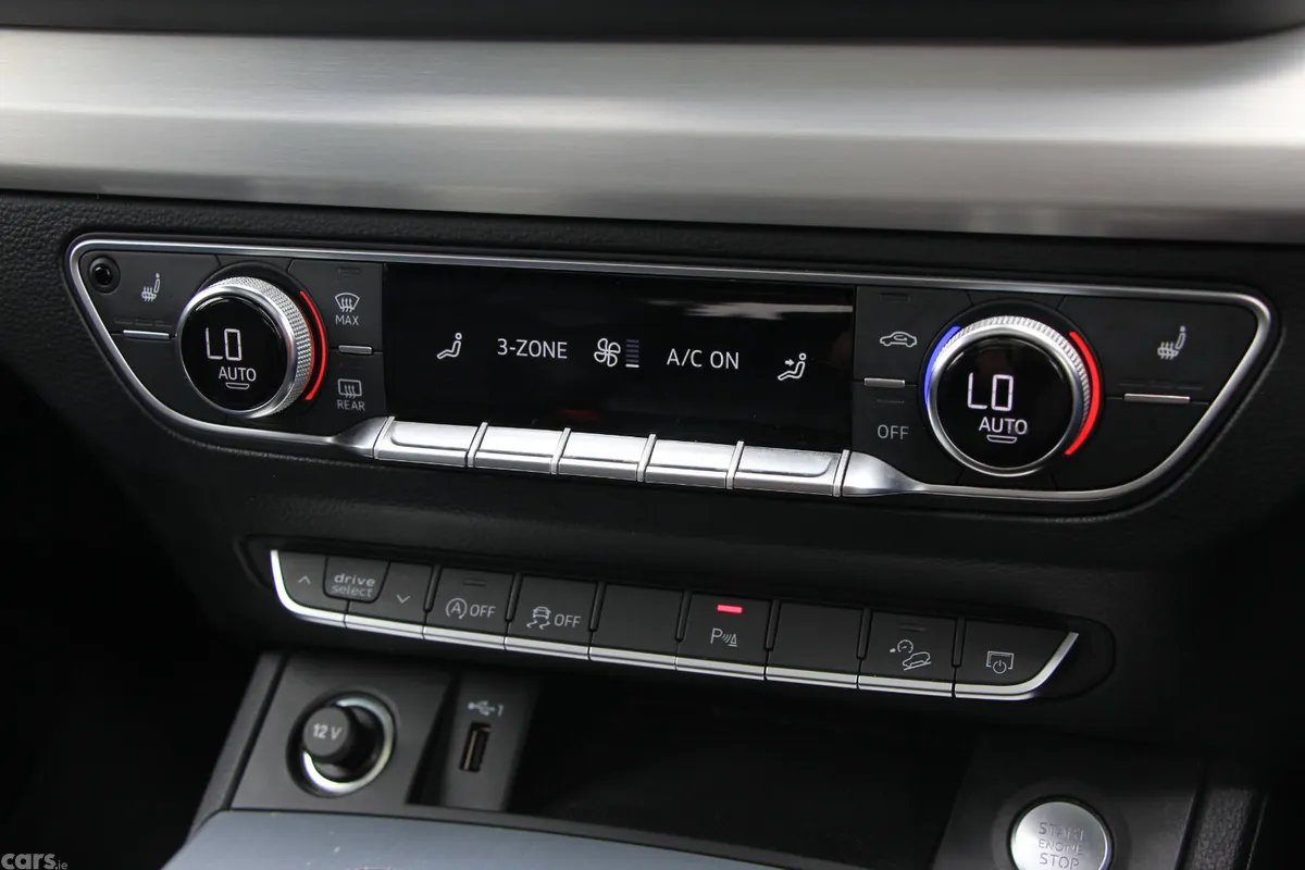 Audi Q5 SUV, Diesel, 2021, Blue