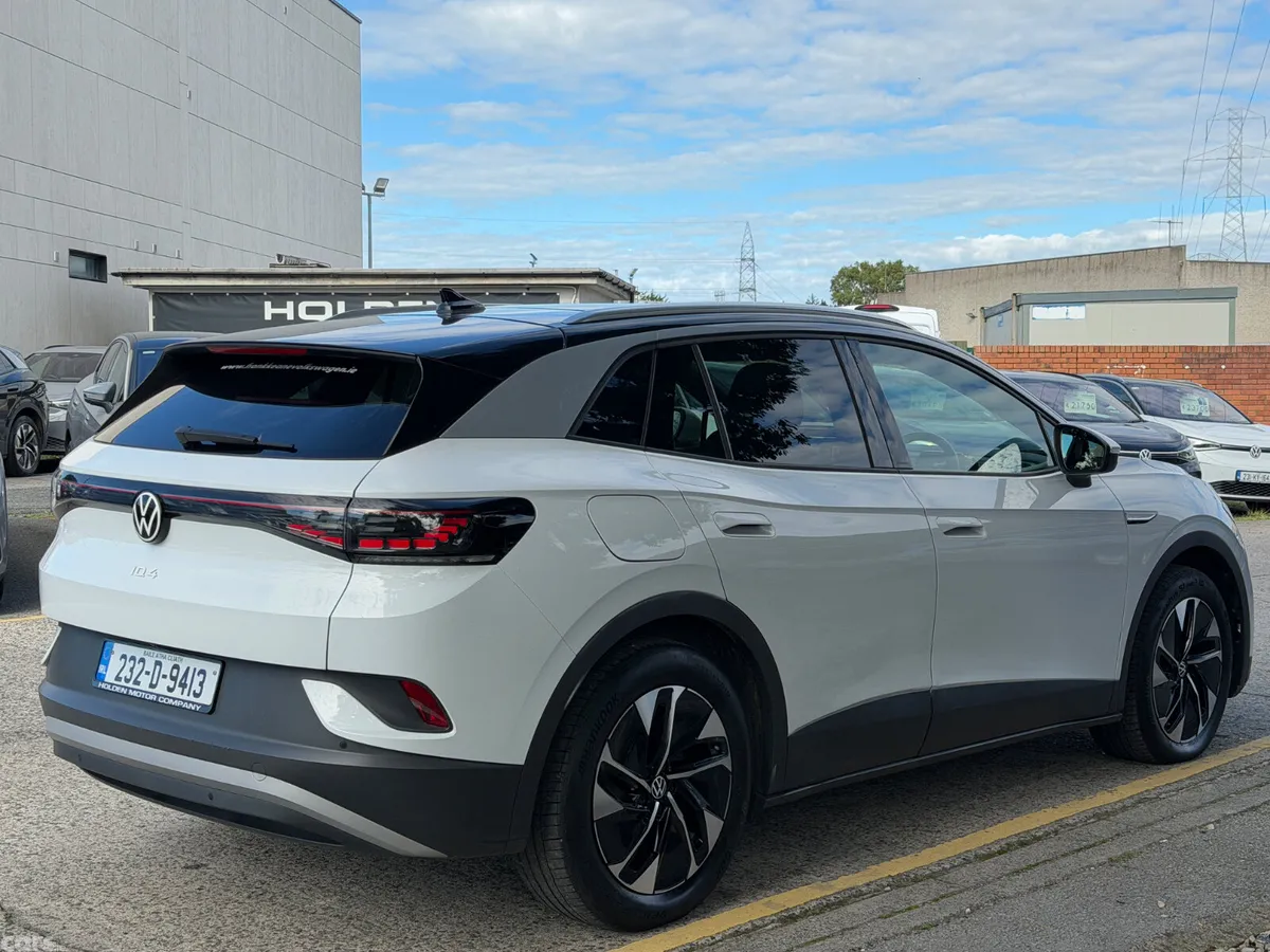 Volkswagen ID.4 Estate, Electric, 2023, White