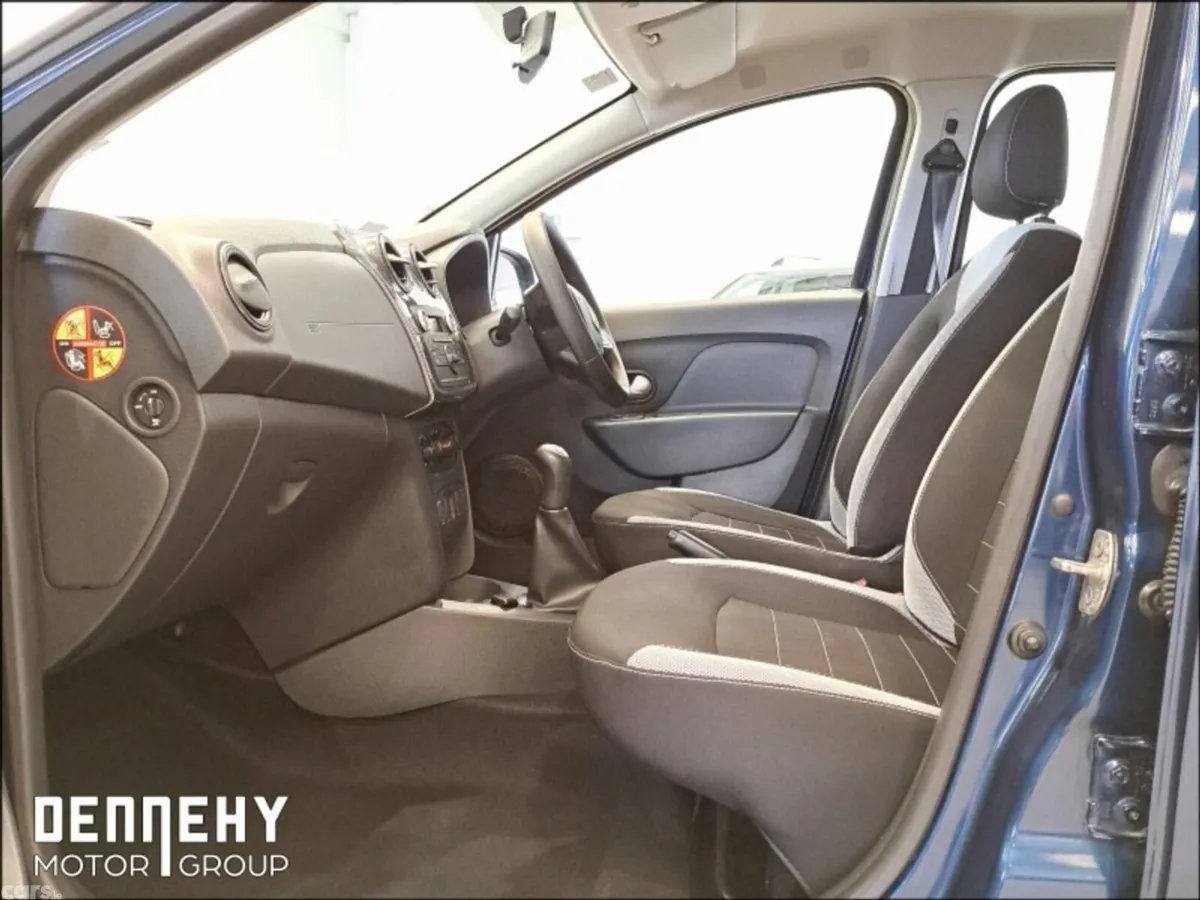 Dacia Sandero Stepway Hatchback, Diesel, 2018, Blue