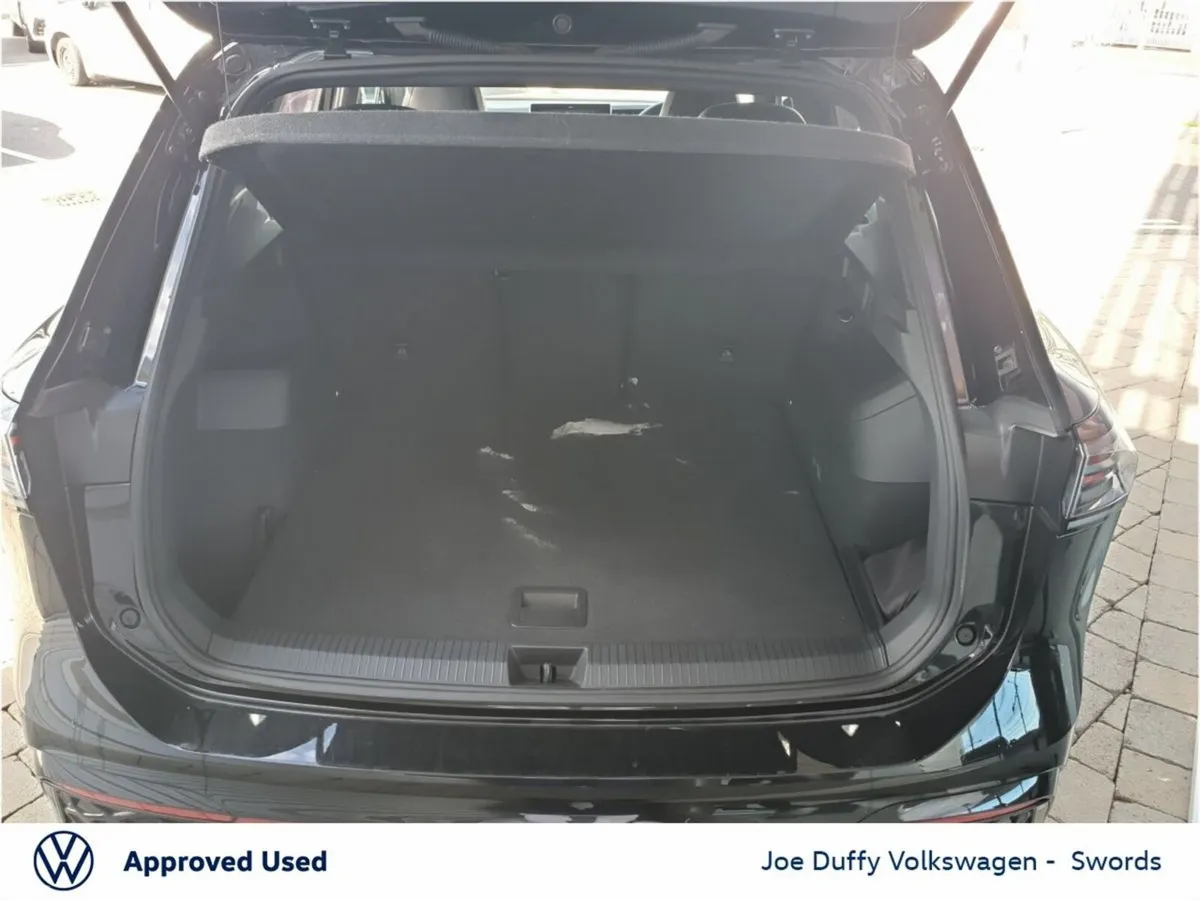 Volkswagen Tiguan SUV, Petrol Plug-in Hybrid, 2025, Black