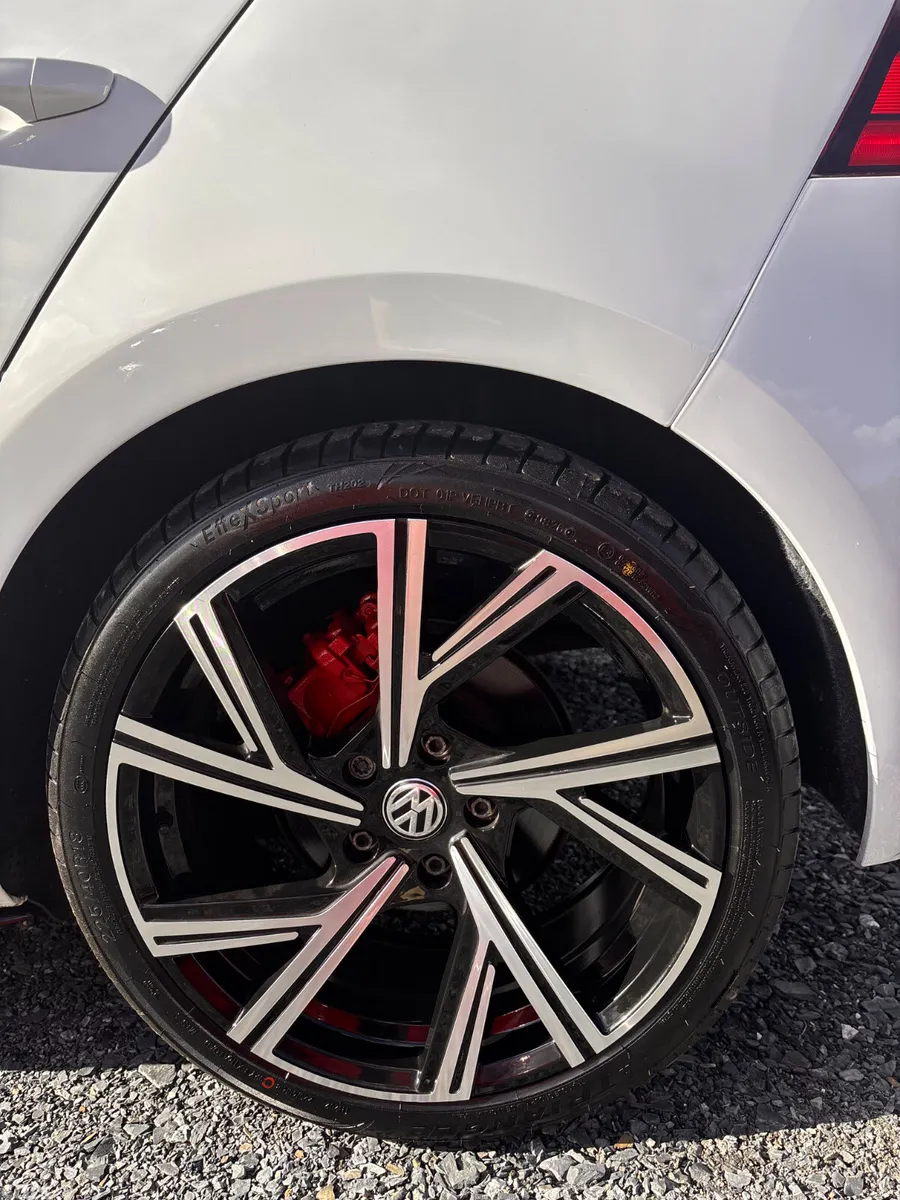Volkswagen Golf Hatchback, Diesel, 2018, White