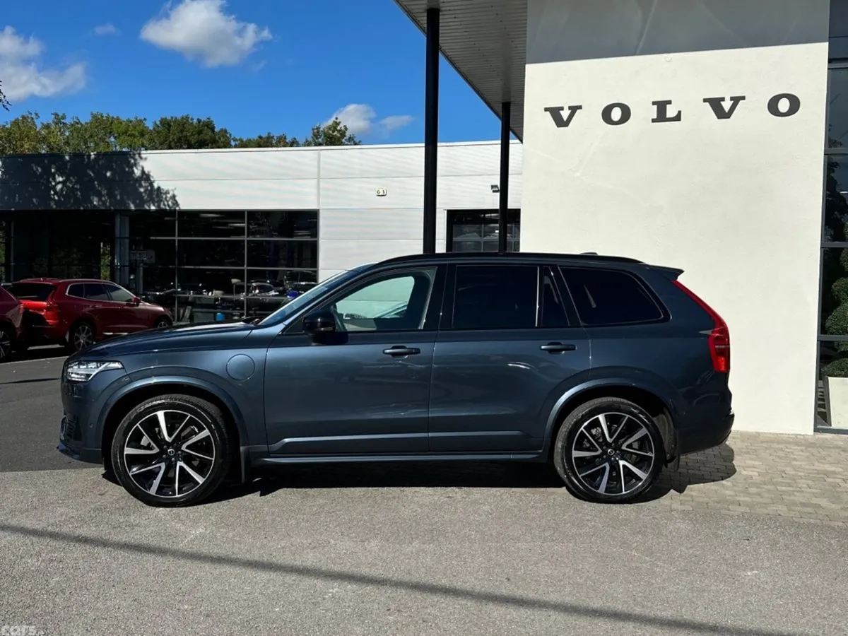 Volvo XC90 SUV, Petrol Plug-in Hybrid, 2023, Blue