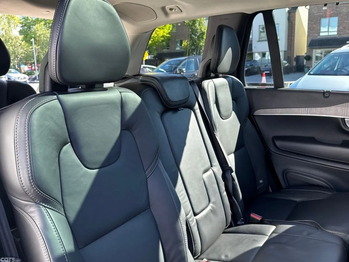 Volvo XC90 SUV, Petrol Plug-in Hybrid, 2023, Blue