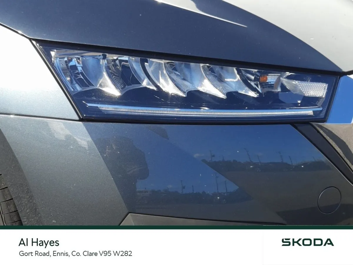 Skoda Octavia Saloon, Diesel, 2021, Grey