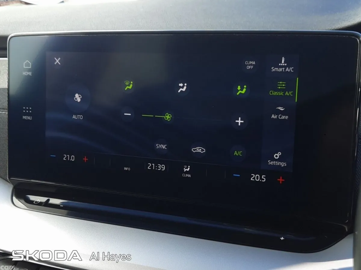 Skoda Octavia Saloon, Diesel, 2021, Grey
