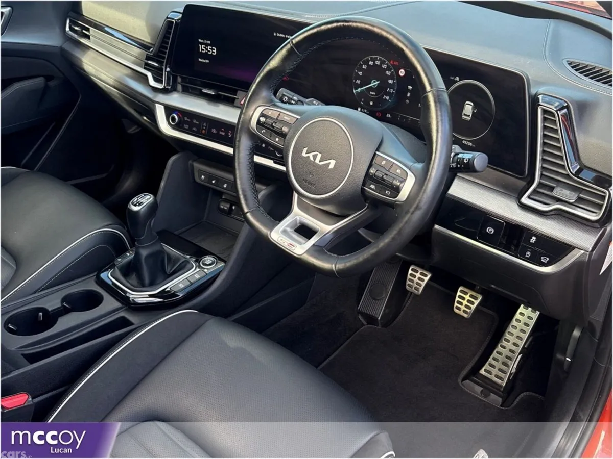 Kia Sportage SUV, Diesel Hybrid, 2023, Orange