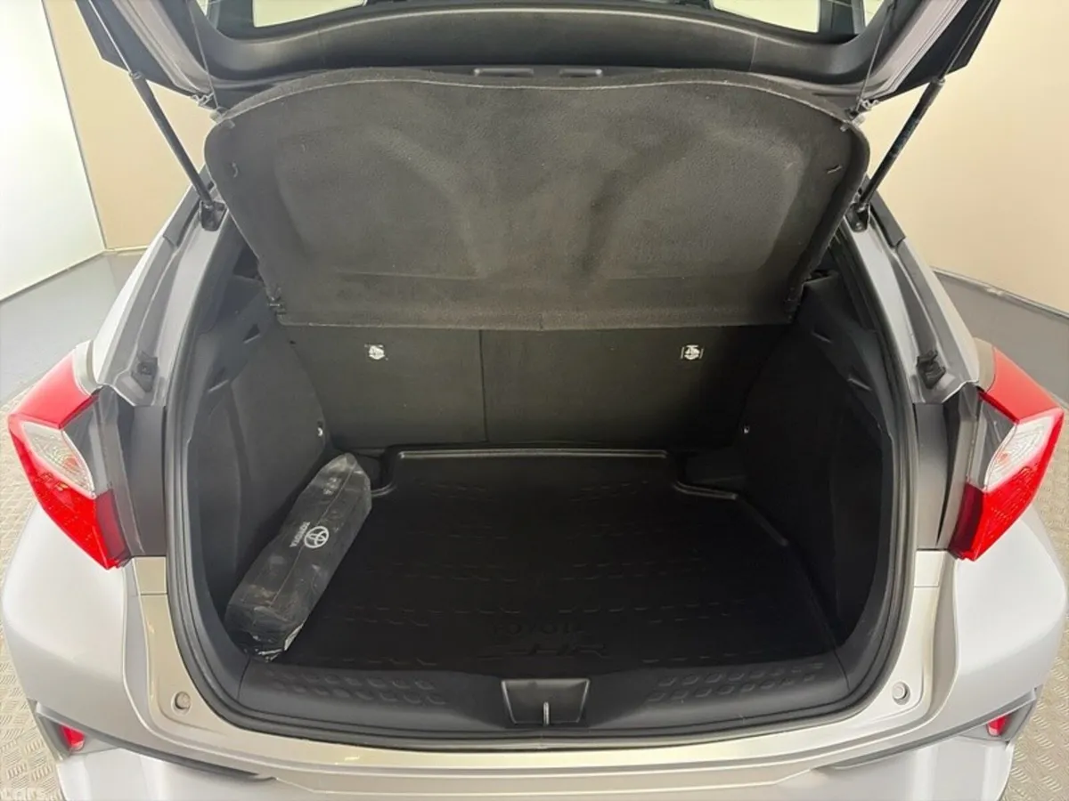 Toyota C-HR SUV, Petrol Hybrid, 2018, Grey