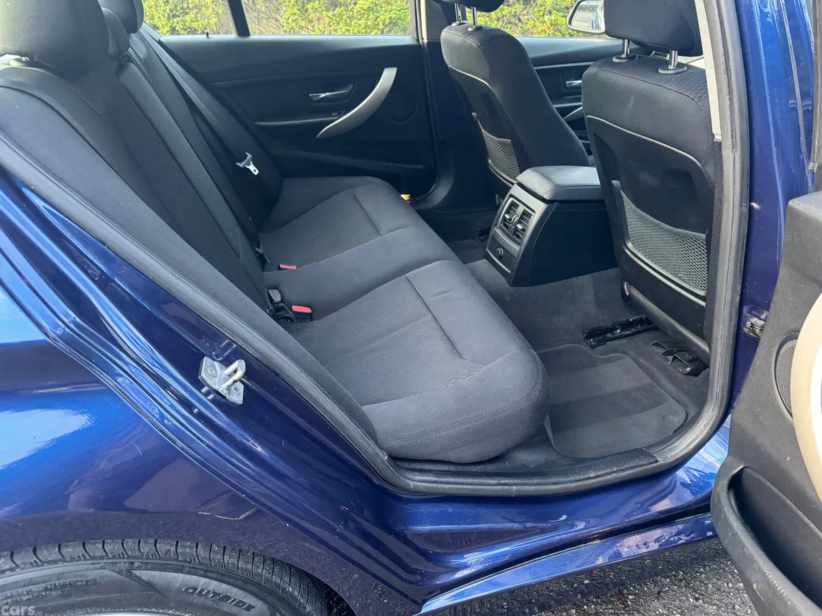 BMW 3-Series Saloon, Petrol Plug-in Hybrid, 2017, Blue