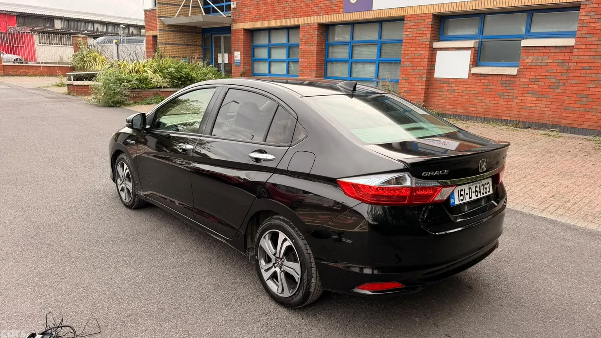 Honda Grace Saloon, Petrol Hybrid, 2015, Black