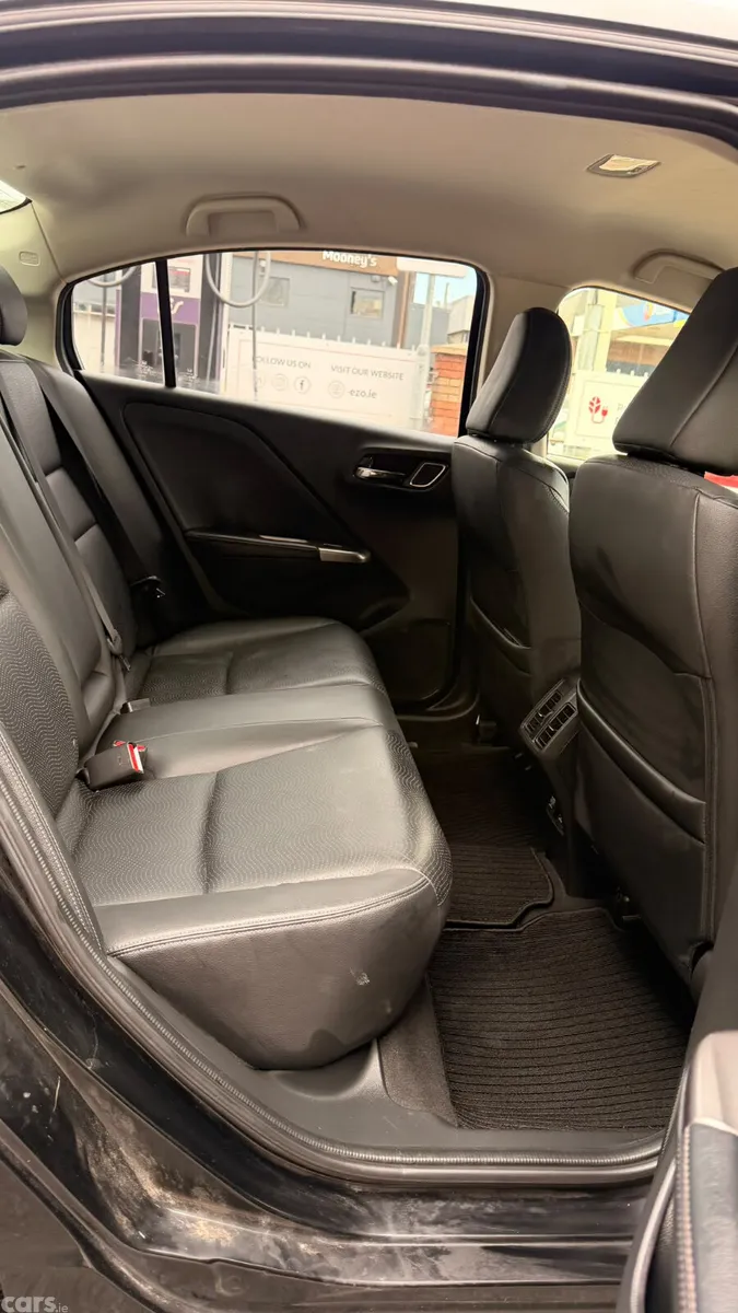 Honda Grace Saloon, Petrol Hybrid, 2015, Black