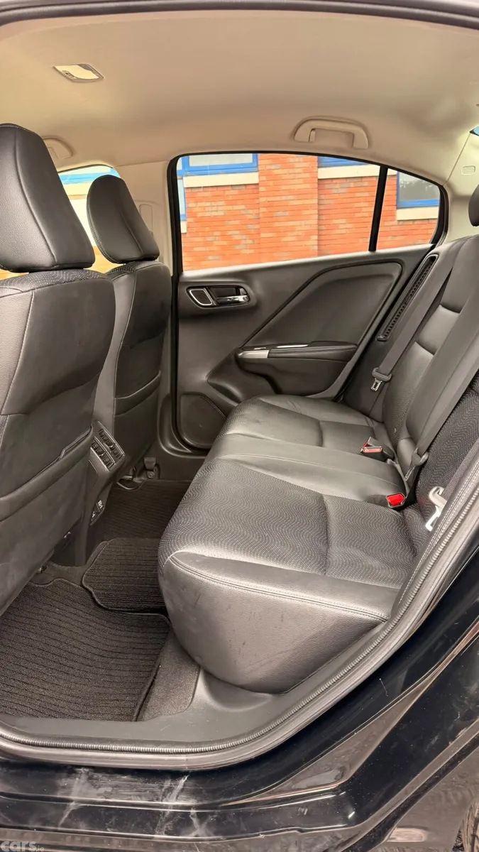 Honda Grace Saloon, Petrol Hybrid, 2015, Black