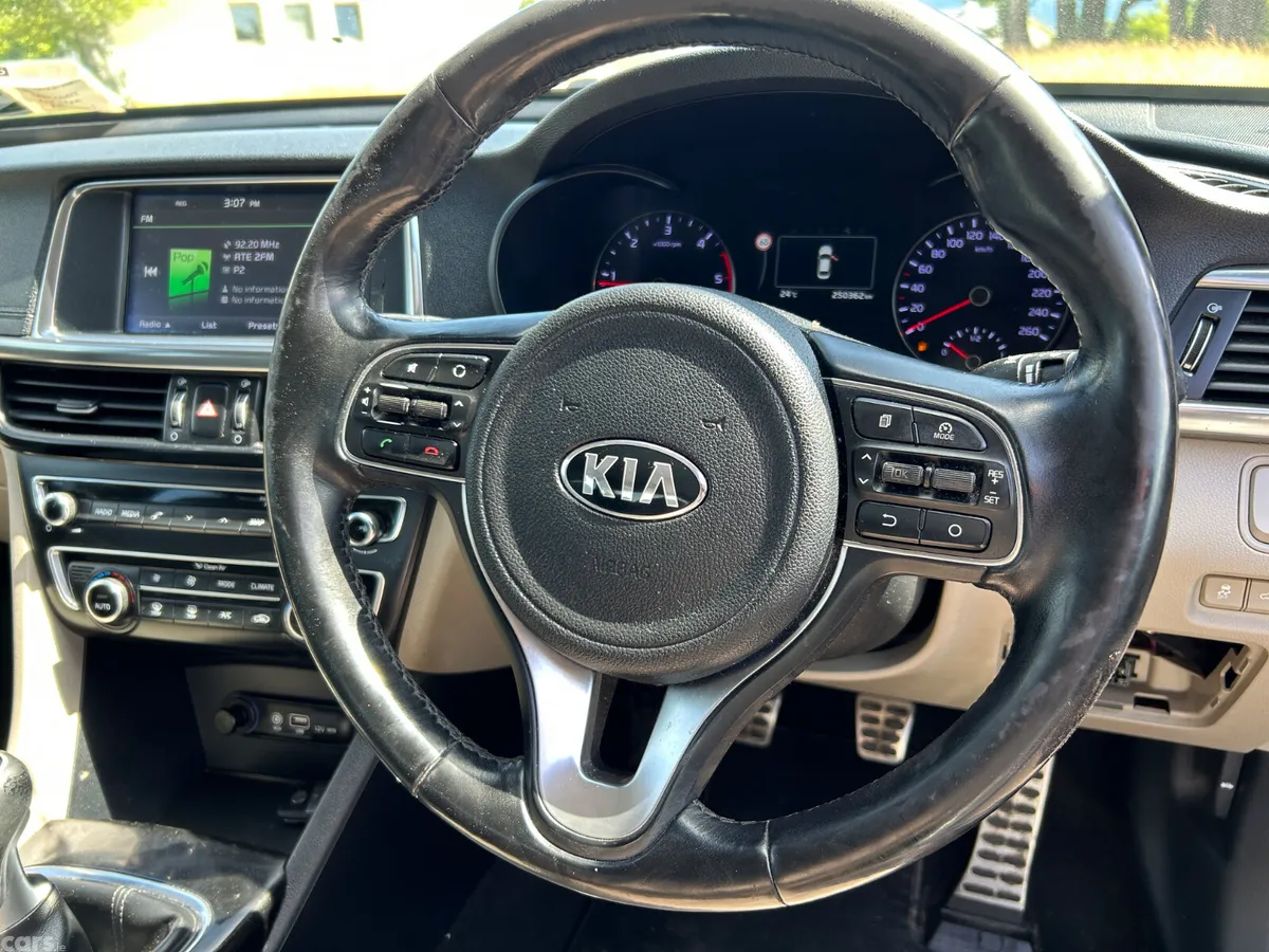 Kia Optima Saloon, Diesel, 2016, White
