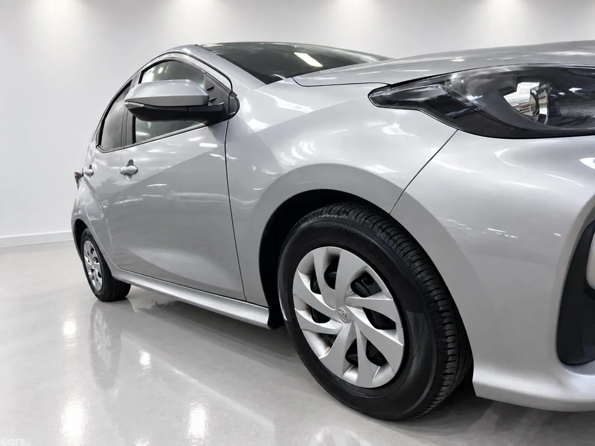 Toyota Yaris Hatchback, Petrol, 2023, Silver