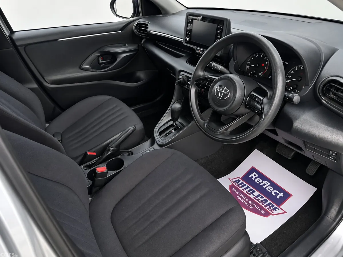Toyota Yaris Hatchback, Petrol, 2023, Silver