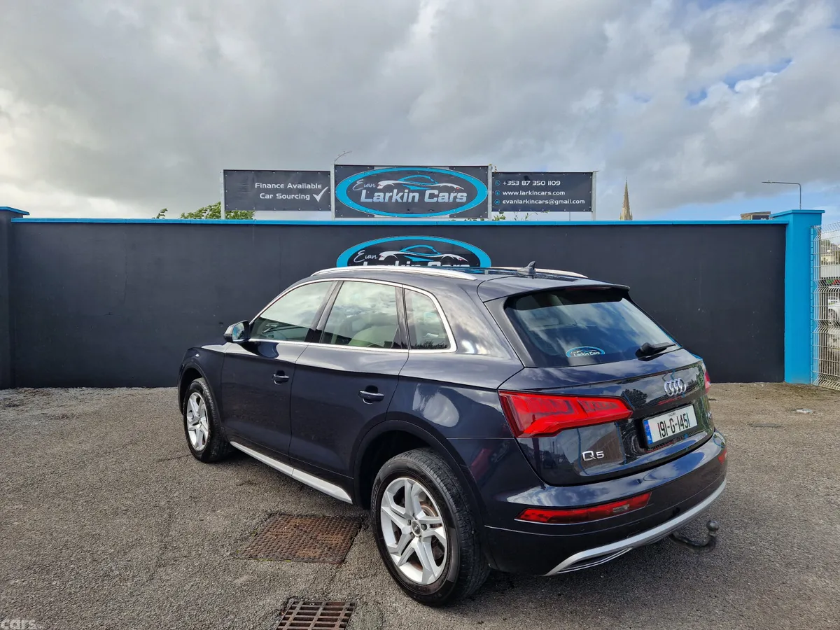 Audi Q5 SUV, Diesel, 2019, Blue