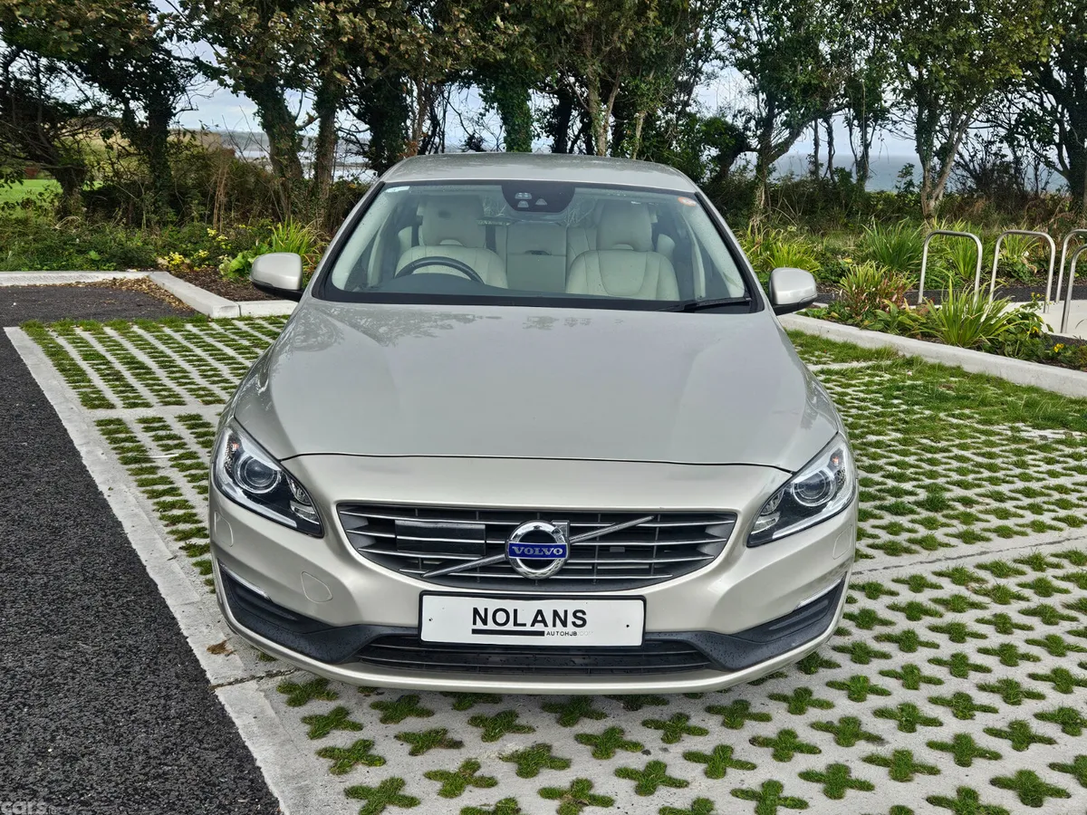 Volvo V60 Estate, Diesel, 2017, Gold