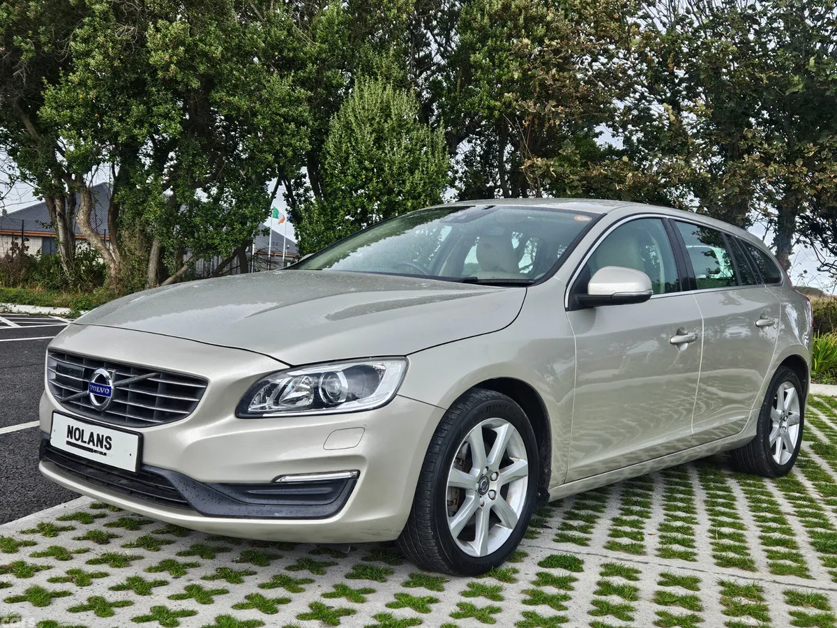 Volvo V60 Estate, Diesel, 2017, Gold
