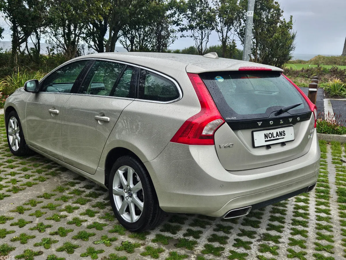 Volvo V60 Estate, Diesel, 2017, Gold