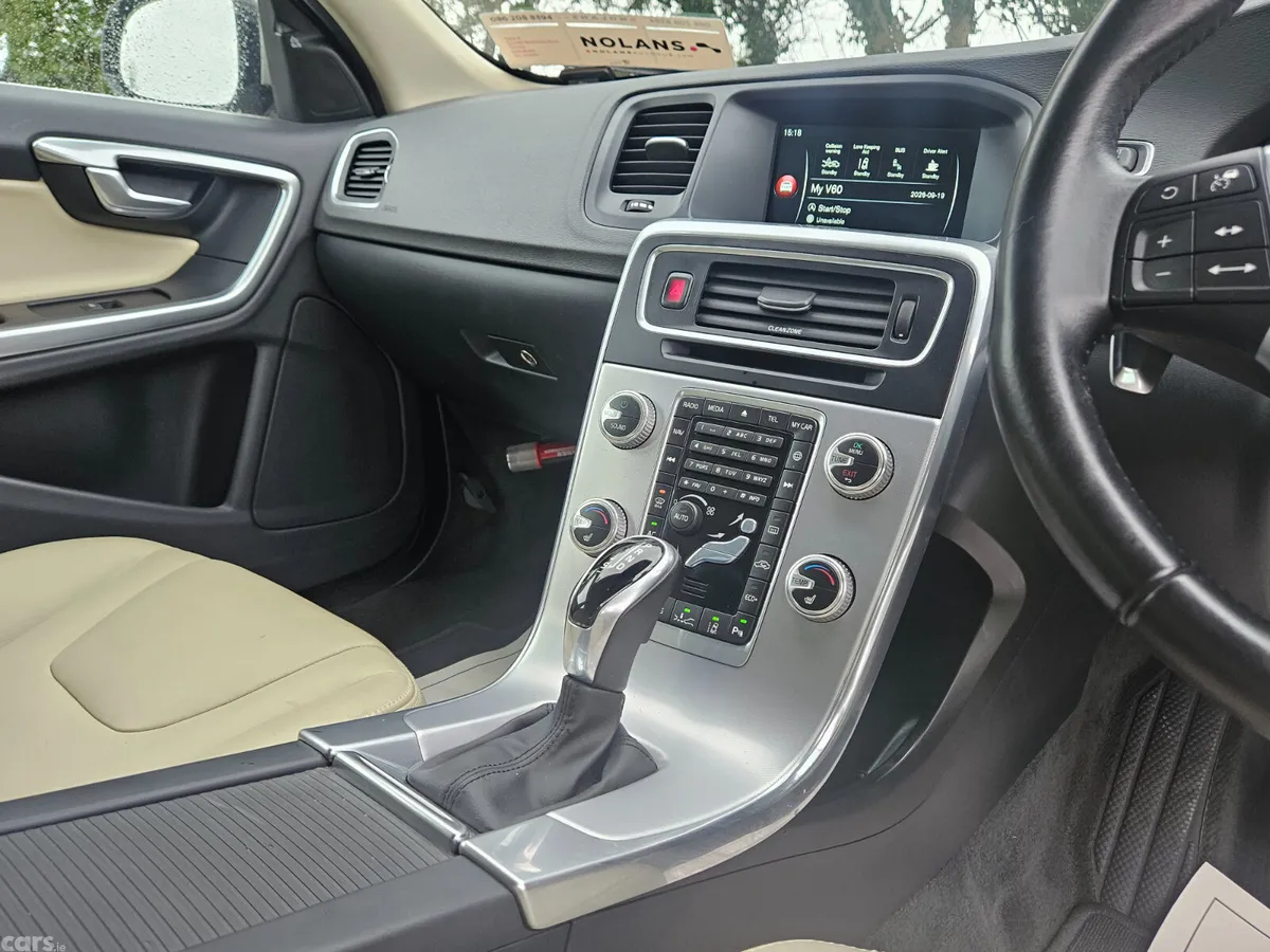Volvo V60 Estate, Diesel, 2017, Gold