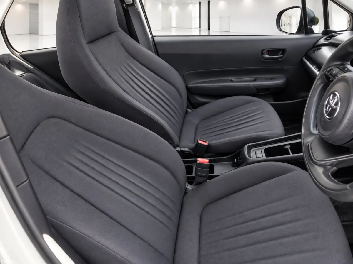 Toyota Aqua Hatchback, Petrol Hybrid, 2023, White