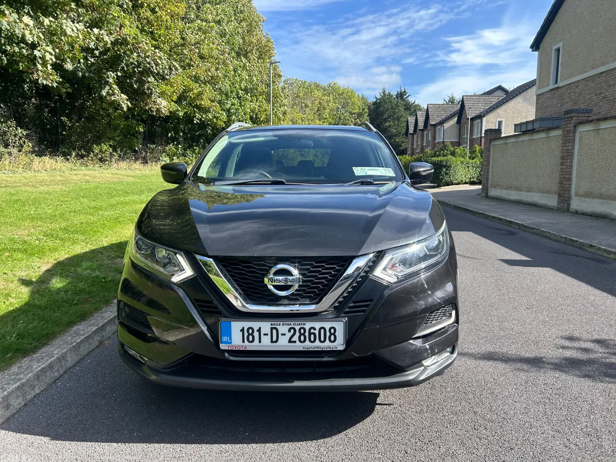 Nissan Qashqai MPV, Petrol, 2018, Black