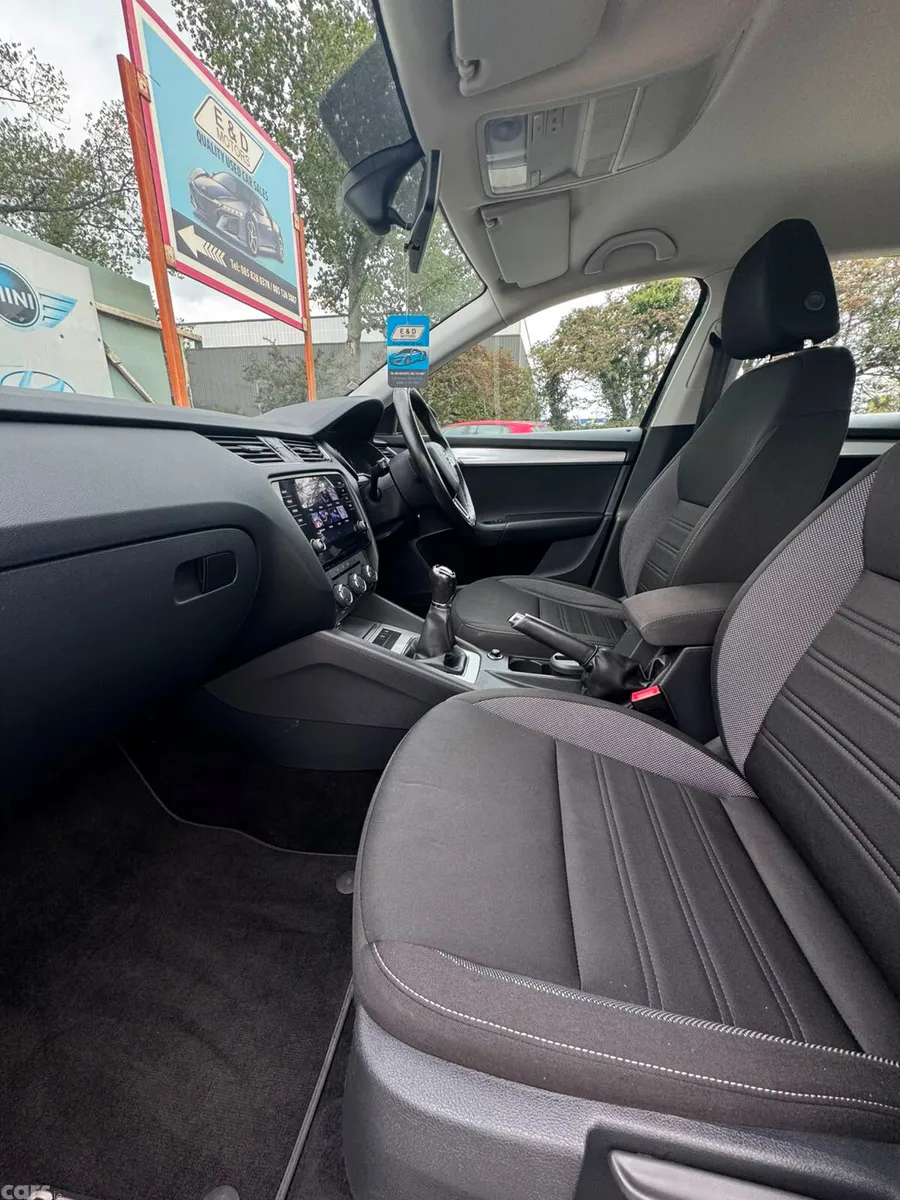 Skoda Octavia Estate, Diesel, 2020, Black
