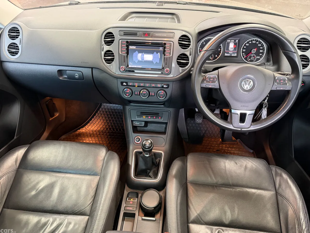 Volkswagen Tiguan SUV, Diesel, 2016, Brown