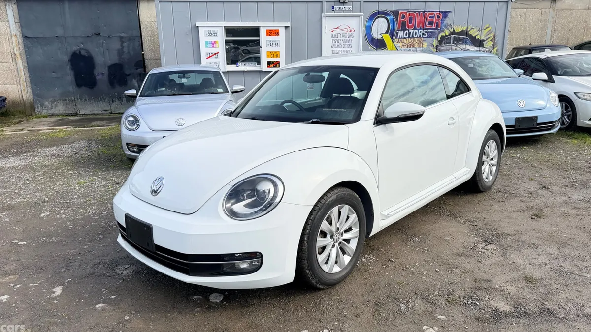 Volkswagen Beetle Hatchback, Petrol, 2015, White