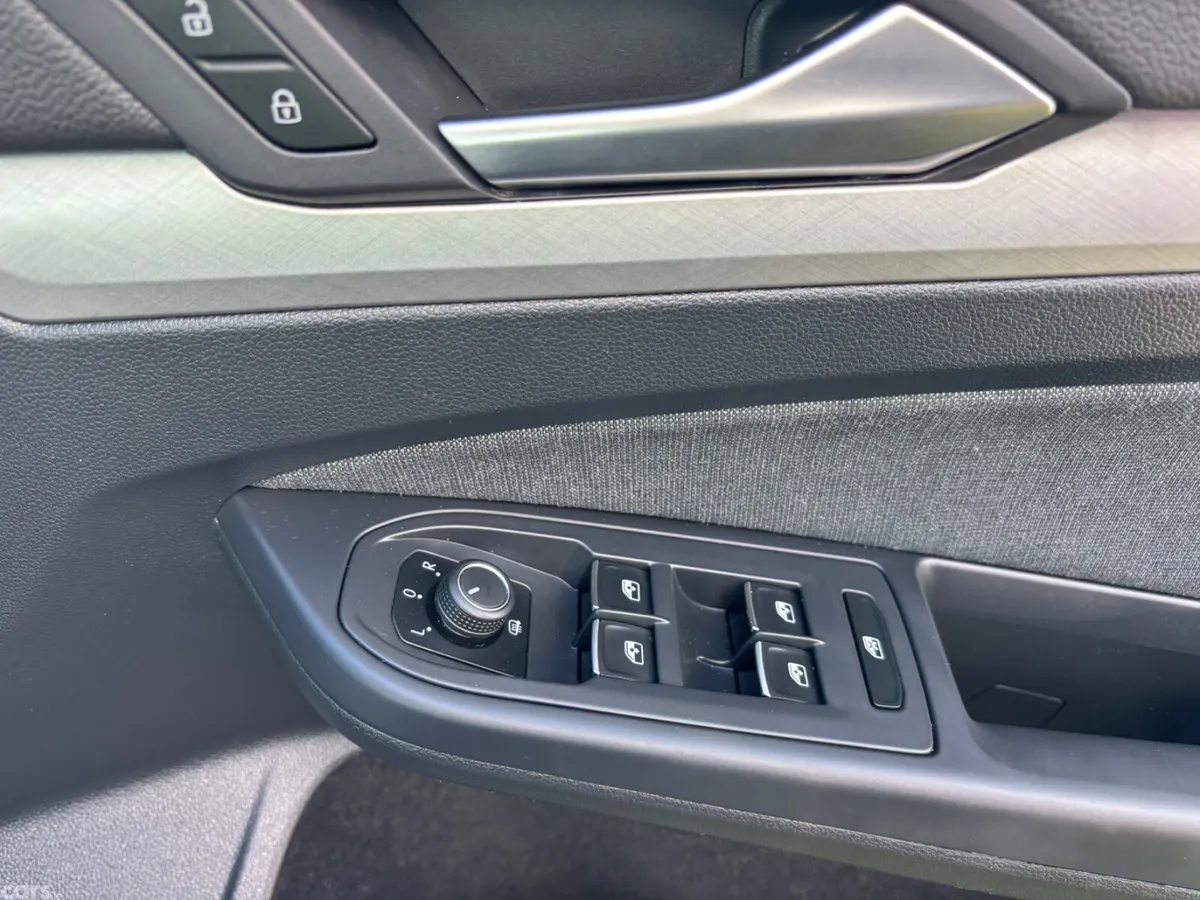 Volkswagen Golf Hatchback, Diesel, 2023, Blue