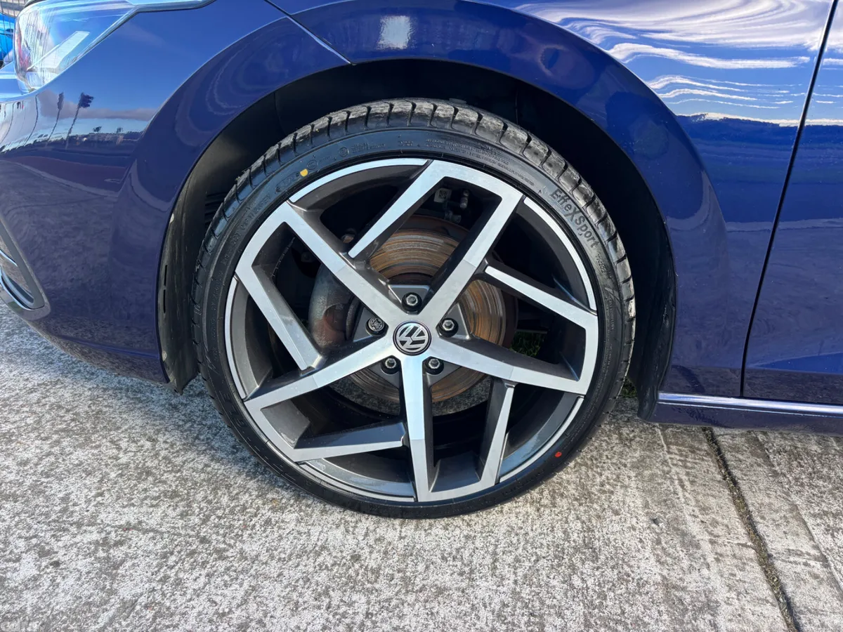 Volkswagen Golf Hatchback, Diesel, 2023, Blue