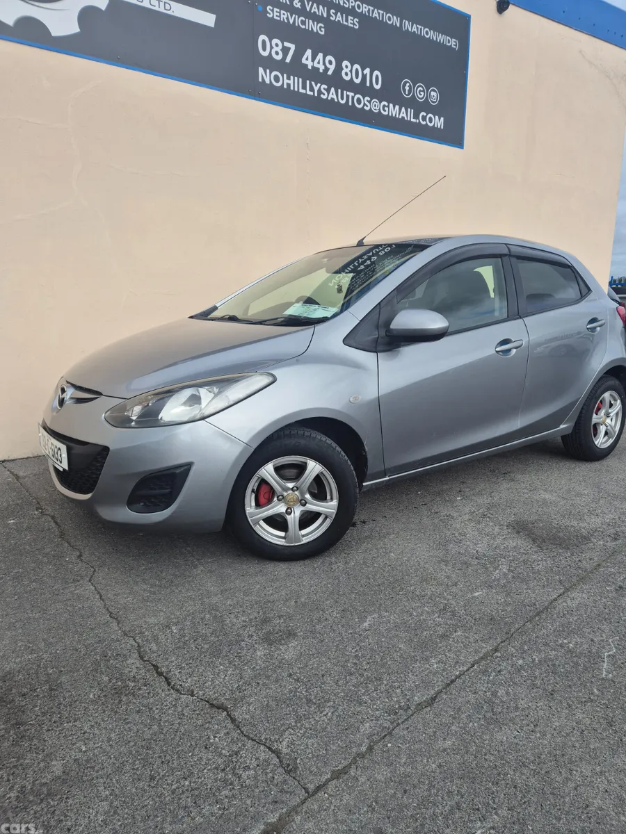 Mazda Demio MPV, Petrol, 2013, Silver