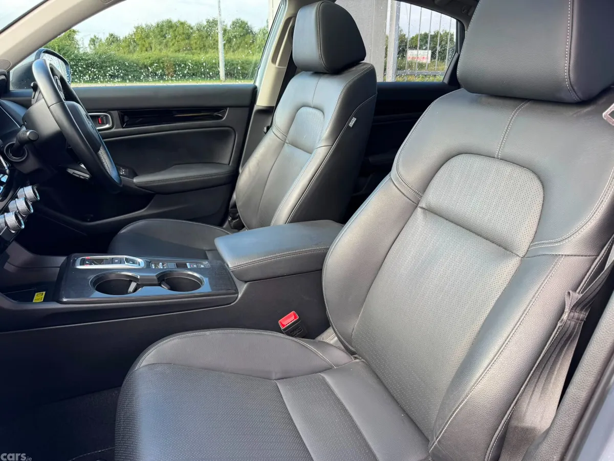Honda Civic Hatchback, Petrol Hybrid, 2025, Grey