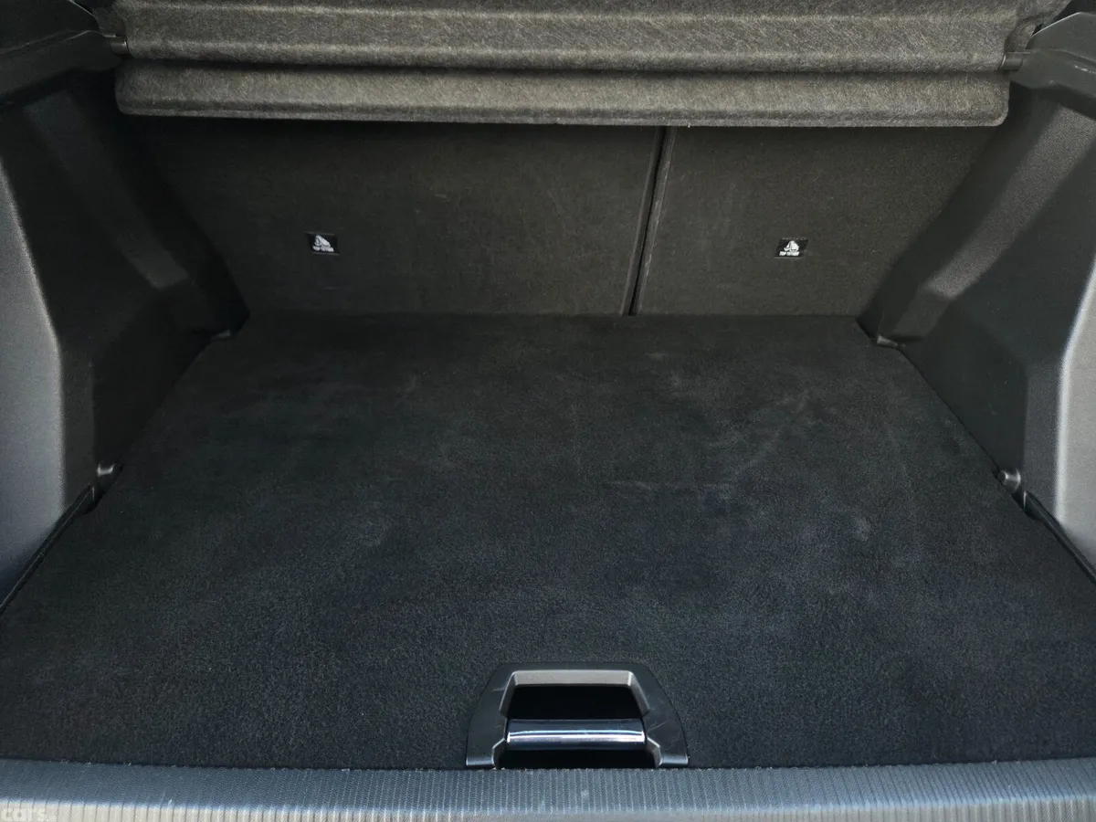 Peugeot 2008 MPV, Petrol, 2022, Blue