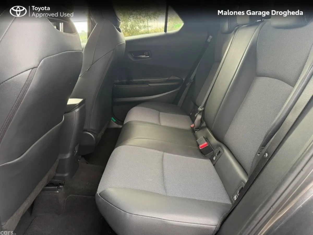 Toyota C-HR SUV, Petrol Hybrid, 2025, Grey