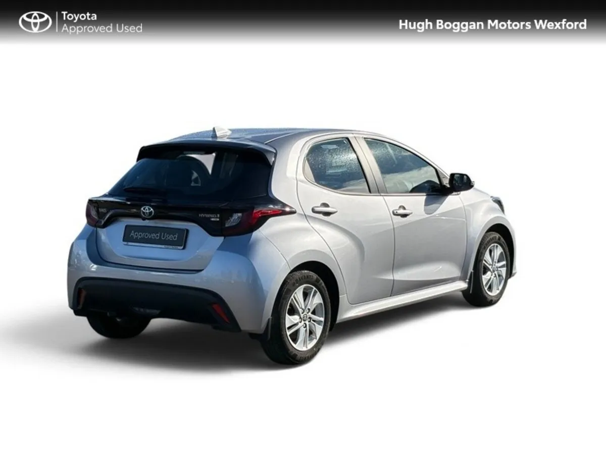 Toyota Yaris Hatchback, Petrol Hybrid, 2023, Grey