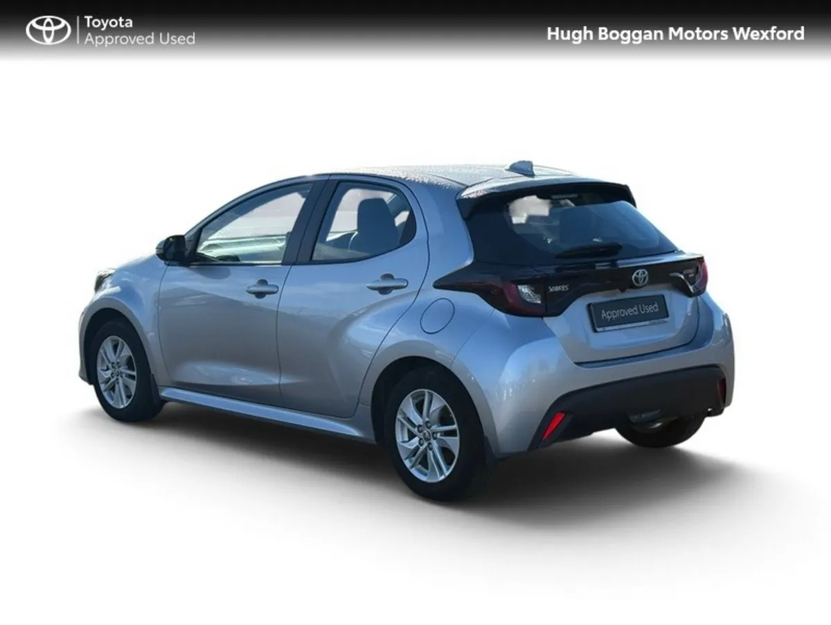 Toyota Yaris Hatchback, Petrol Hybrid, 2023, Grey