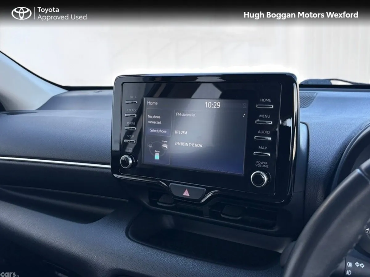 Toyota Yaris Hatchback, Petrol Hybrid, 2023, Grey