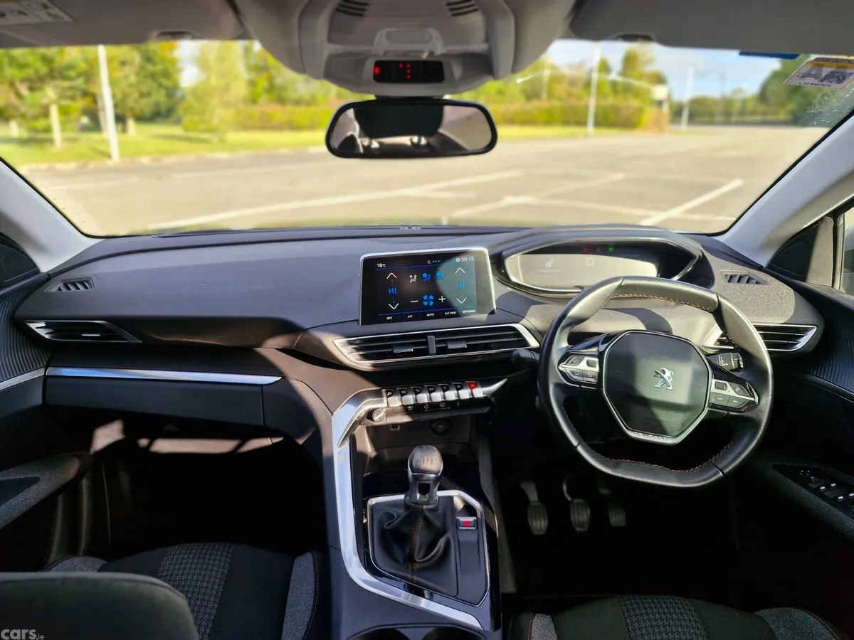 Peugeot 3008 SUV, Diesel, 2017, Grey