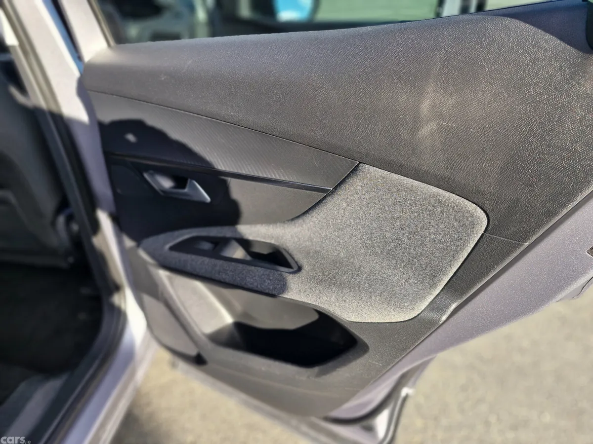 Peugeot 3008 SUV, Diesel, 2017, Grey